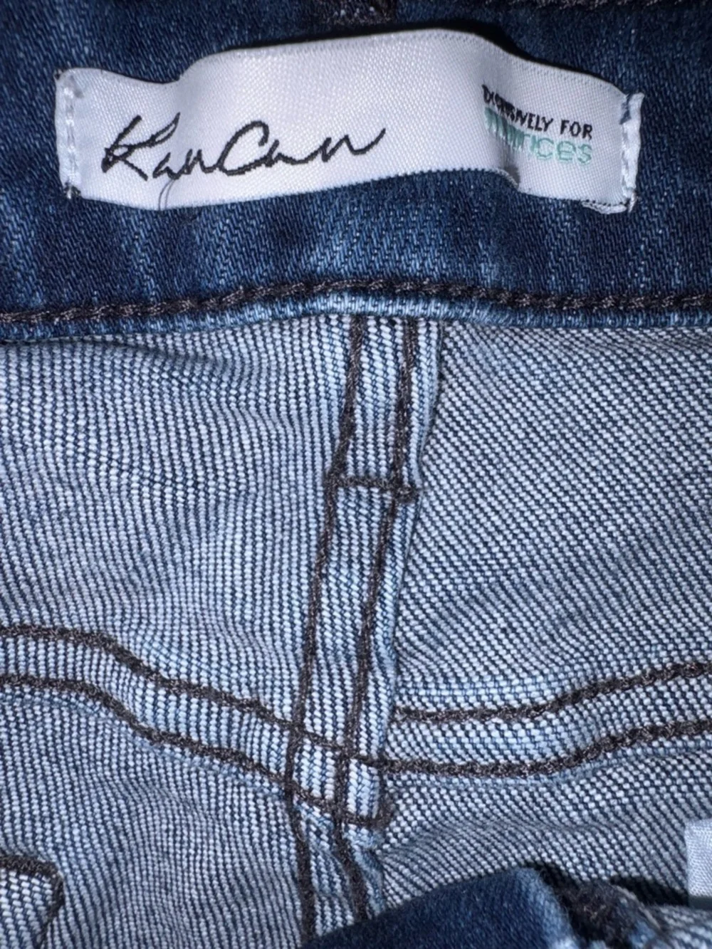 KanCan Estilo Distressed Skinny Jeans Frayed Hem Size 29 Stretch Denim